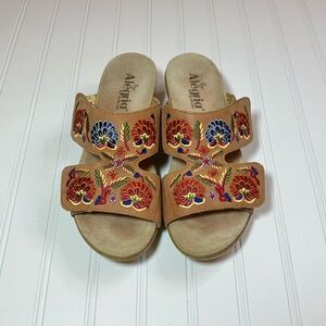 Alegria Tan Boho Sandals Colorful Embroidery EU 41 (10-10.5 US)